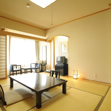 Spa & Resort Hotel Akinomiyasanso Akita Esterno foto